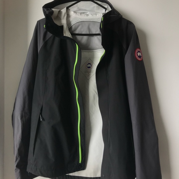 Canada Goose rain jacket - Picture 4 of 4